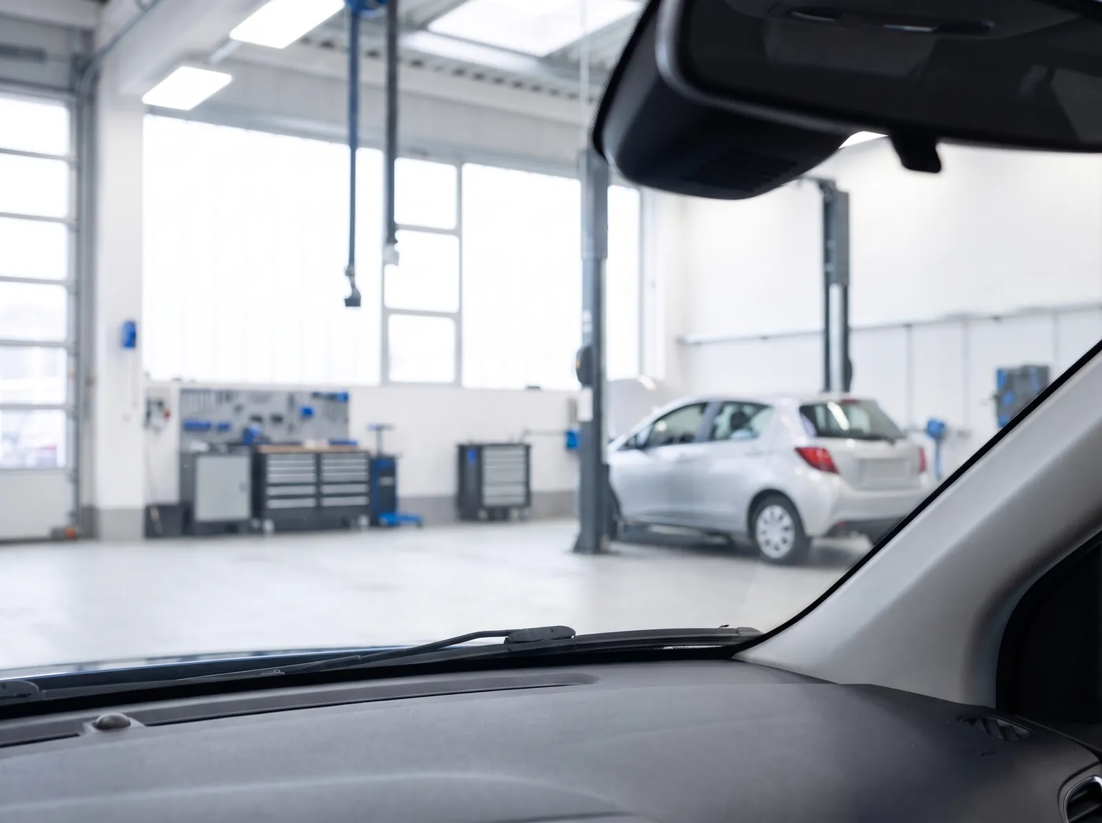 Dieselbe Frontscheibe, repariert und klar